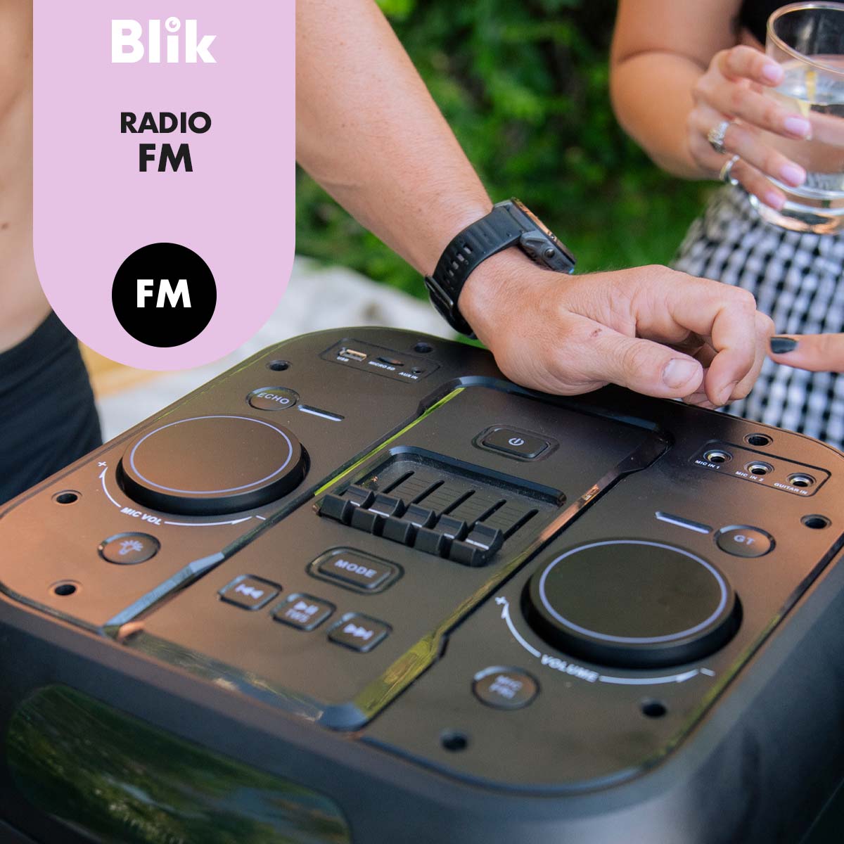 Parlante Bluetooth Karaoke Con Microfono Blik Lightup700 - Blik