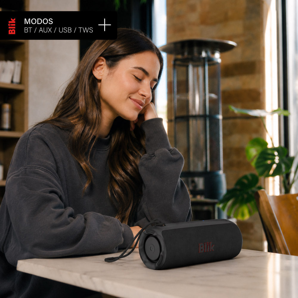 Parlante Bluetooth Portátil Blik Live Pro 15W IPX6 12 Hrs